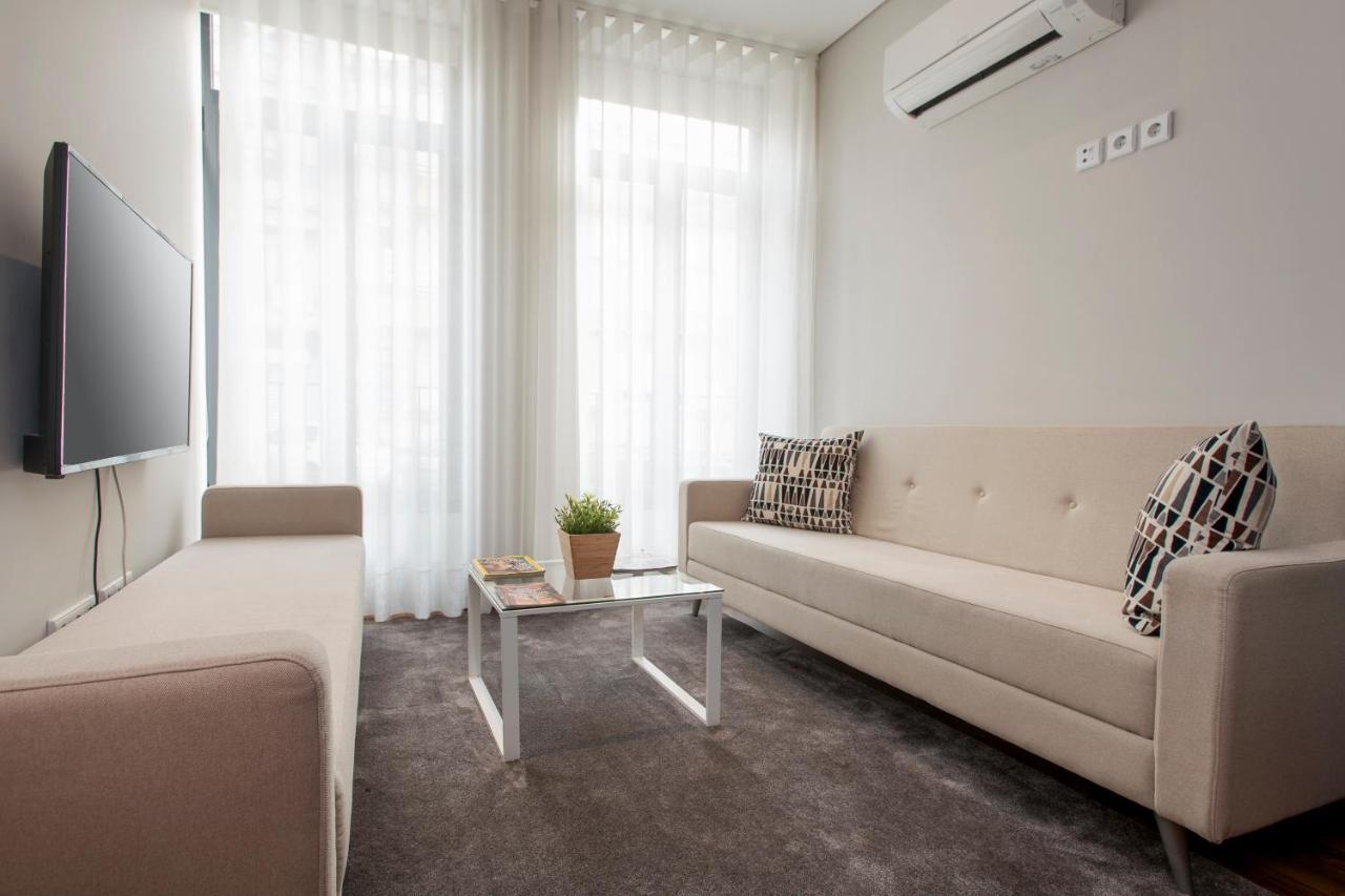 Live In - 68 Regras Apartamento Porto